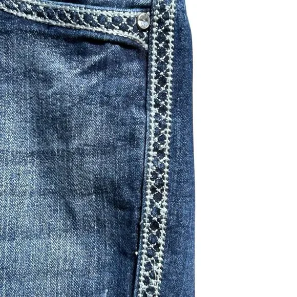 Cato Capri Blue Jean Cuffed Cropped Embellished Stretch Flap Pockets - Size 12 - Picture 4 of 13